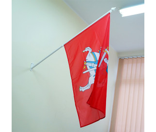 Plieninis fasadinis stiebas 1,3 m baltos spalvos su Istorine vėliava