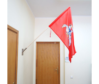 Medinis kotas 1,5 m su laikikliu ir Lietuvos istorine vėliava